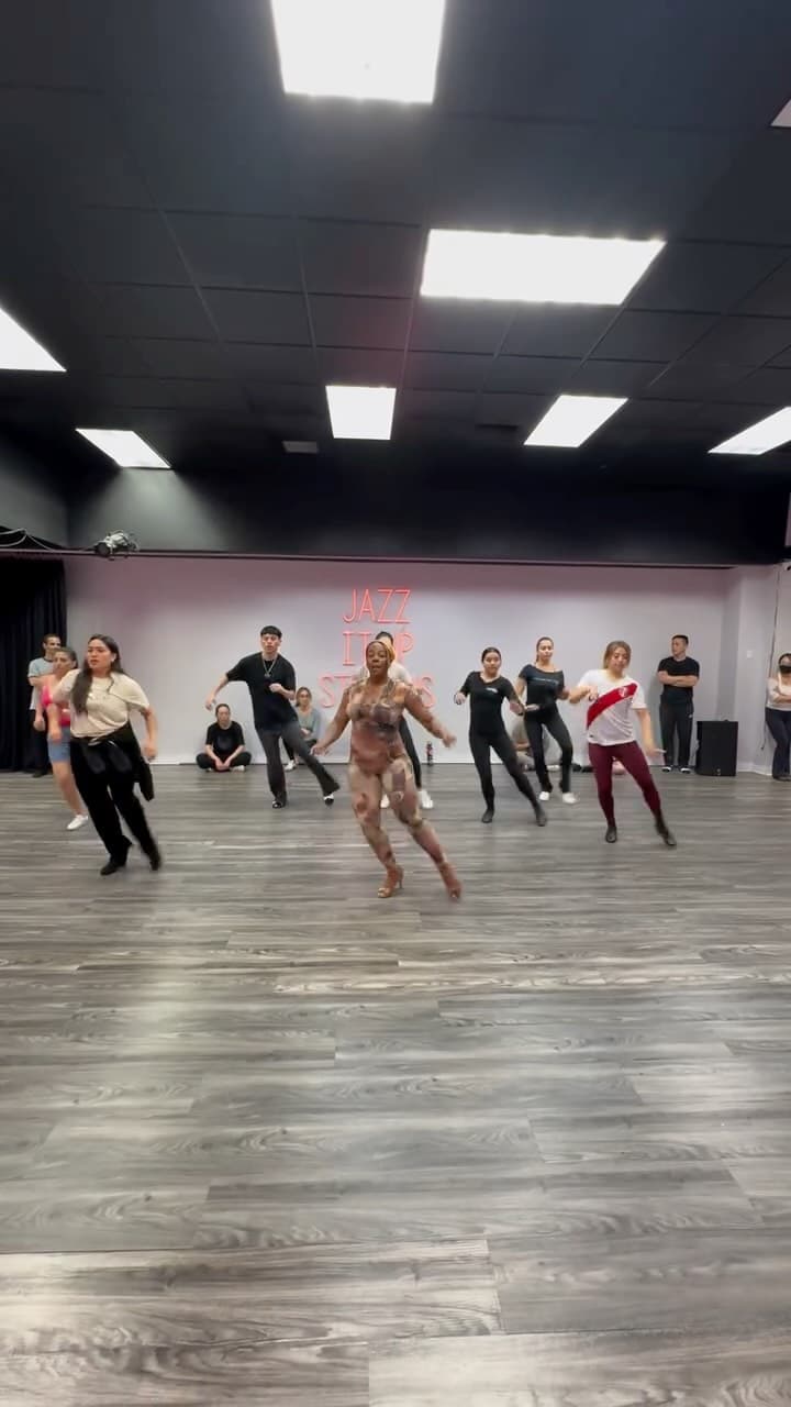 Salsa On2 Shines Classes