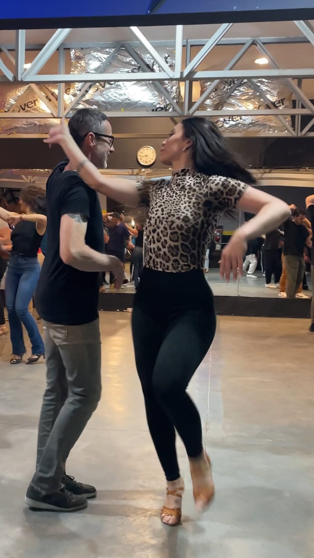 Clases de Salsa Estilo Los Ángeles