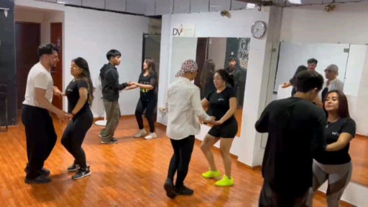 Lunes de Bachata